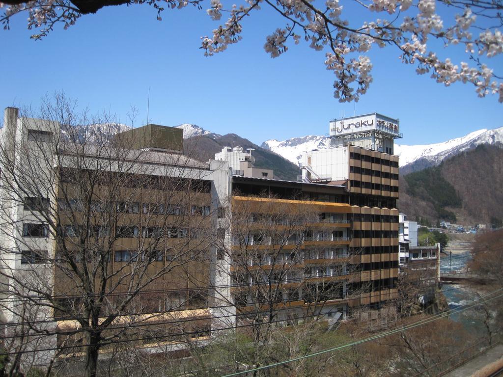 Minakami Hotel Juraku Екстер'єр фото
