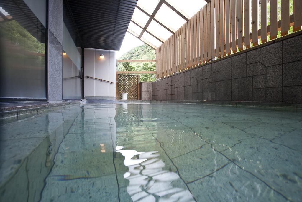 Minakami Hotel Juraku Екстер'єр фото